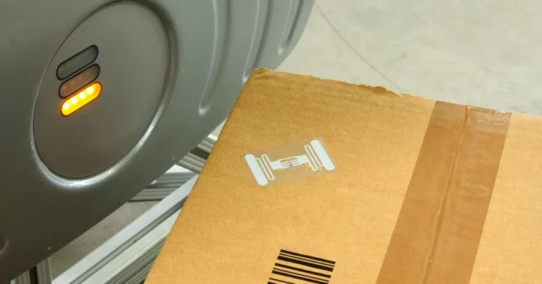 Ghid pentru etichete și echipamente RFID