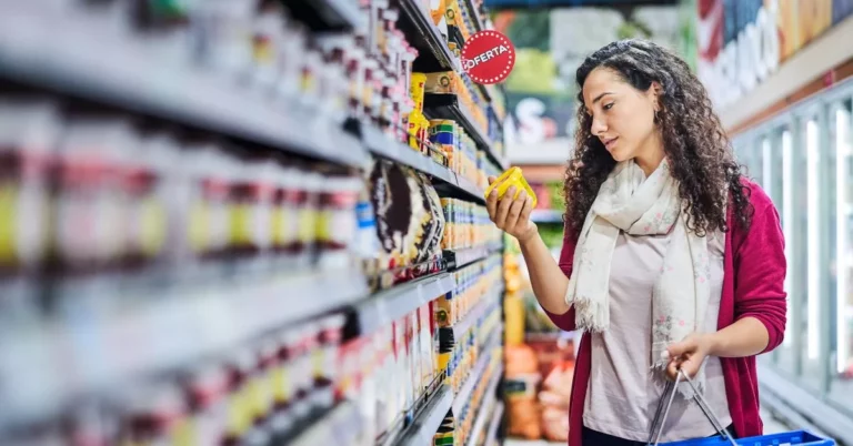 Retail în 2024 Principalele aspecte de luat în considerare pentru viitorul cumpărăturilor