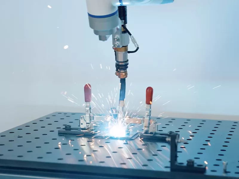 Automatizare cu roboți industriali de sudură image 8