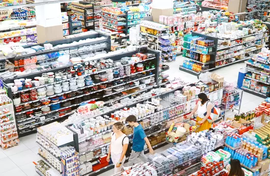 Beneficiile Etichetării Fără Liner pentru Afacerile Retail