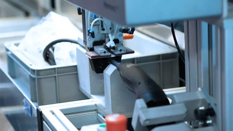 Mennekes: Parteneriat de Succes în Soluții pentru Încărcare EV