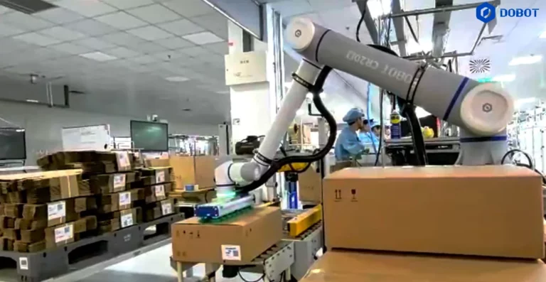 Personalizează-ți soluția de paletizare cu cobot pentru afacerea ta