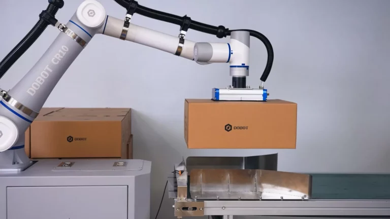 Alegerea soluției perfecte de paletizare cu cobot pentru afacerea ta