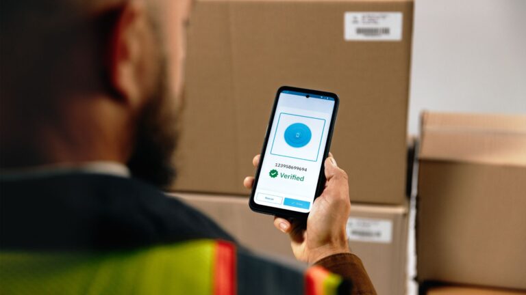 Eficiență și control pentru echipele din prima linie Terminale Mobile cu Inteligență Artificială
